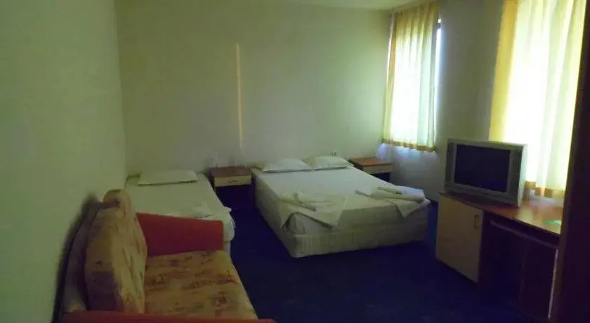 Обзор: Amigos Hotel
