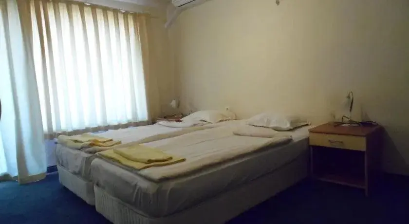 Обзор: Amigos Hotel