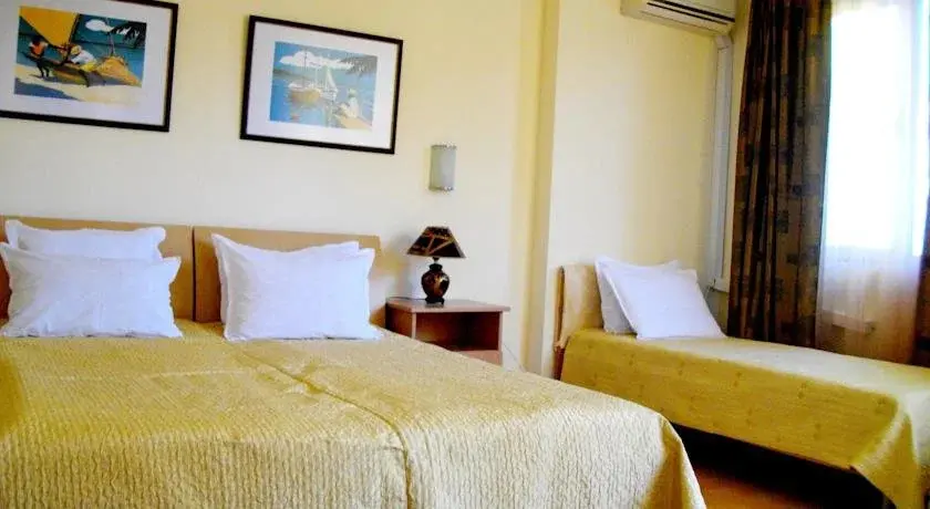 Несебр: Guest House Viena