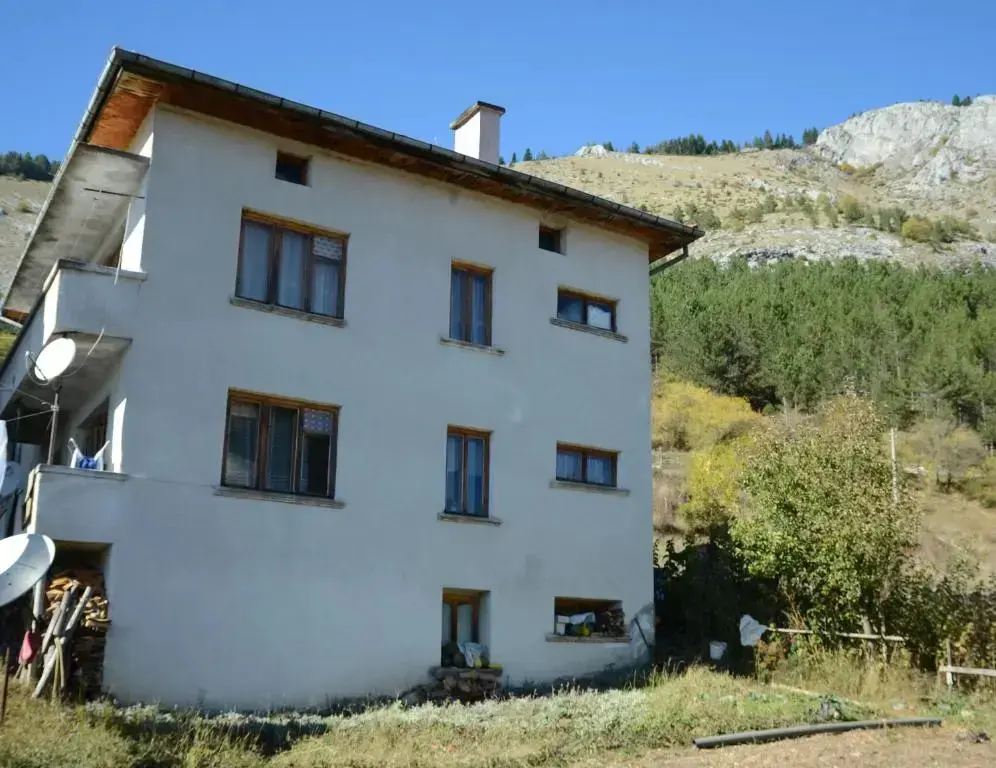 Триград: Kristal Guest House