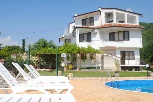 Балчик: Villa Rosa