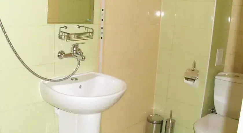 Приморско: Family Hotel Praha