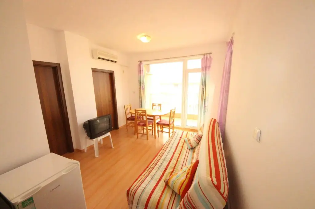 Тънково: Apartment in Sunny Day 6