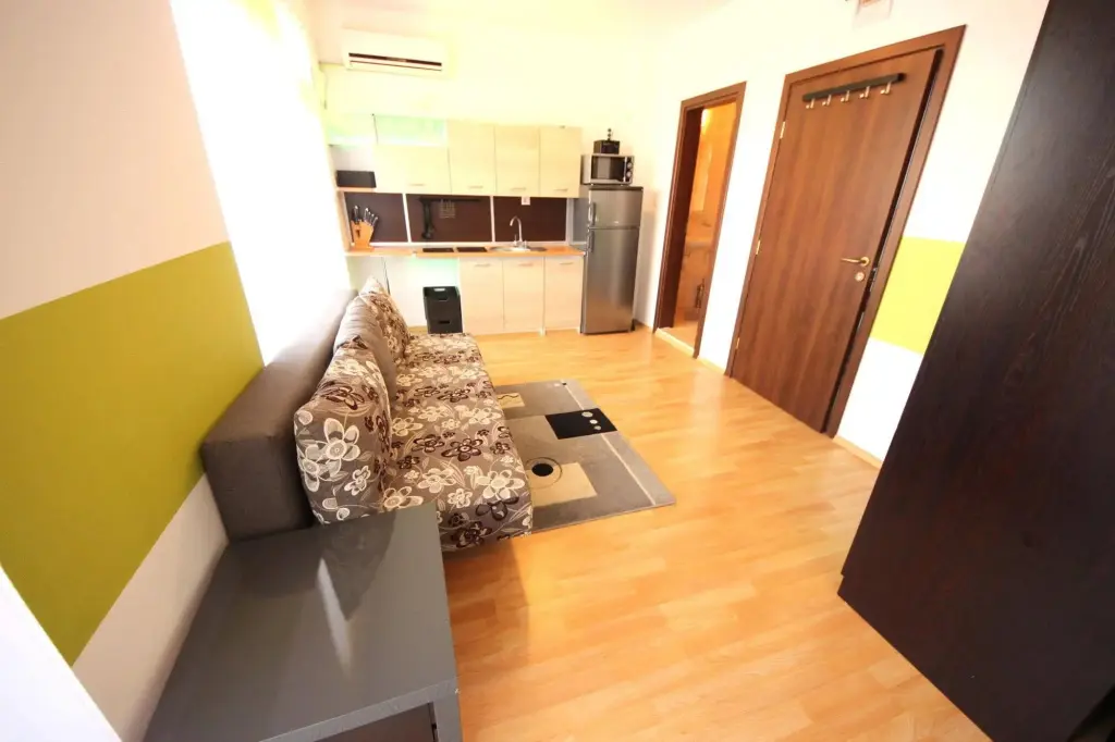 Тънково: Apartment in Sunny Day 6