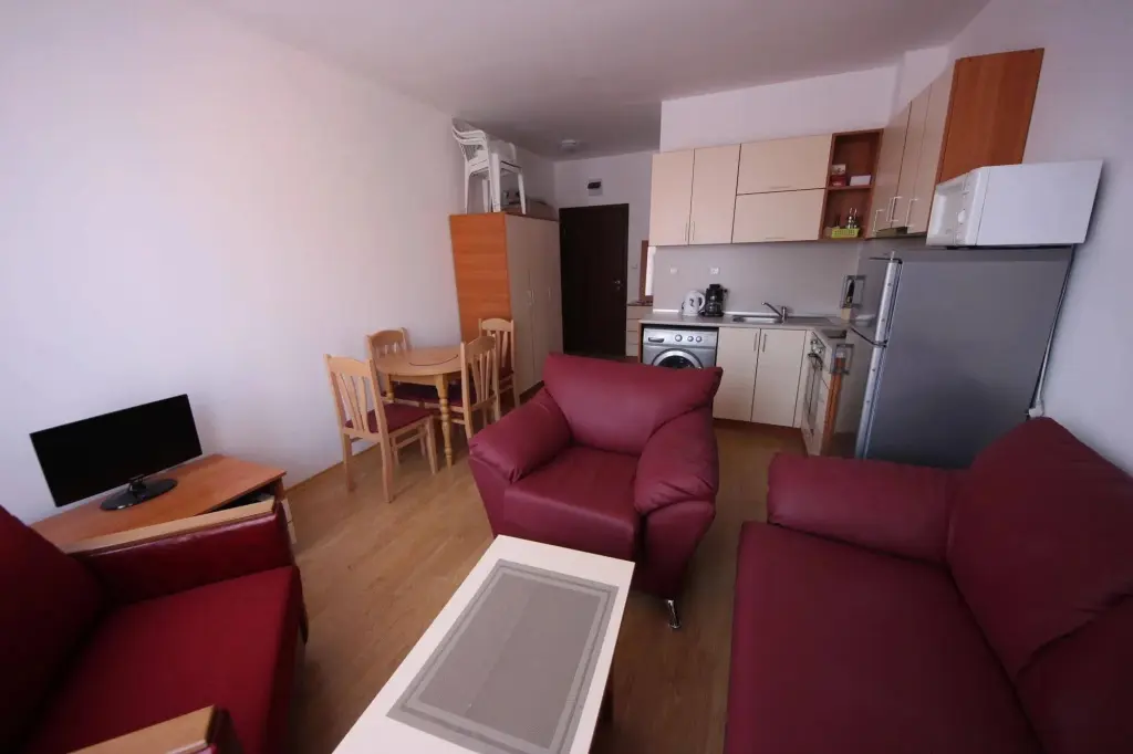 Тънково: Apartment in Sunny Day 6