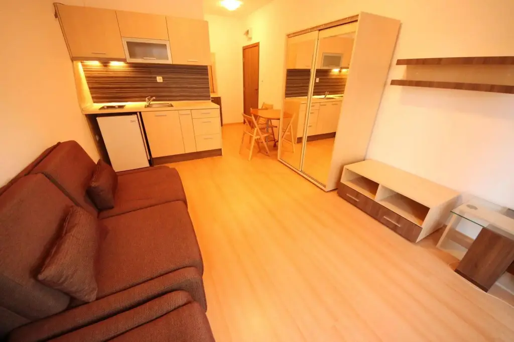 Тънково: Apartment in Sunny Day 6