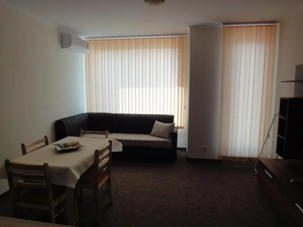 Несебр: St. George Apartments