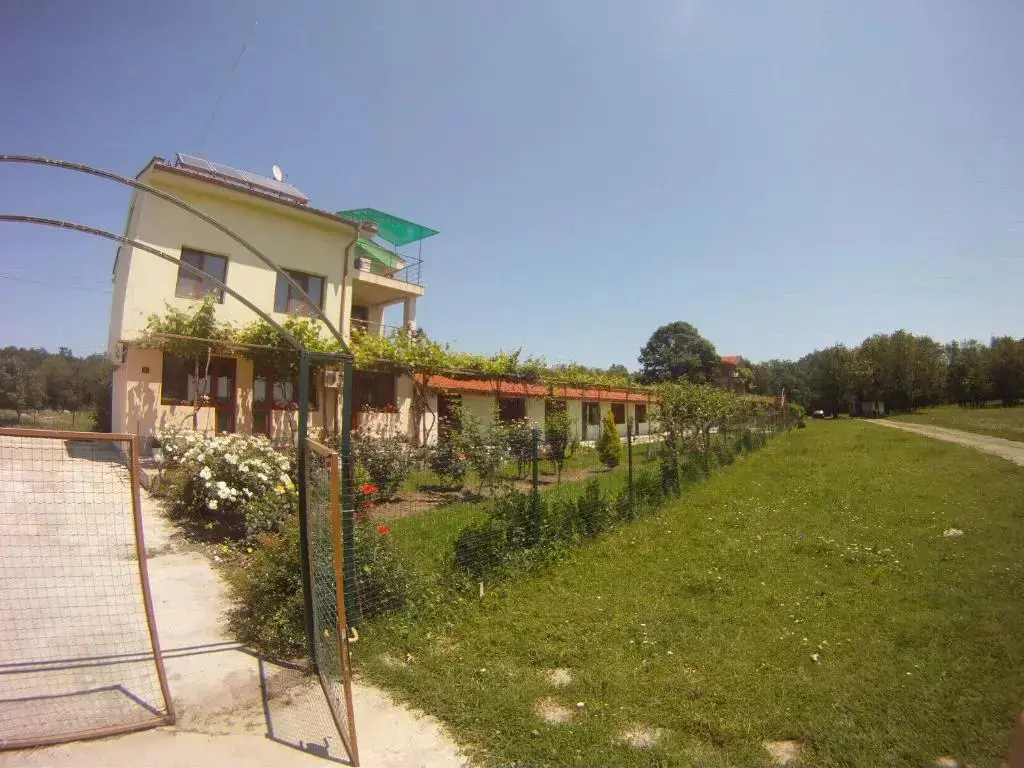 Синеморец: Sirius Guest House