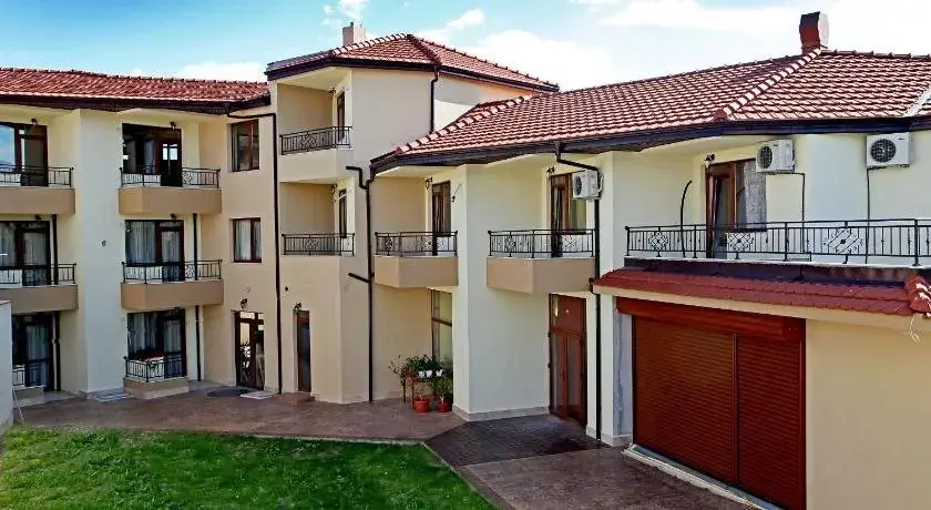 Равда: Ravda Bay Guest House