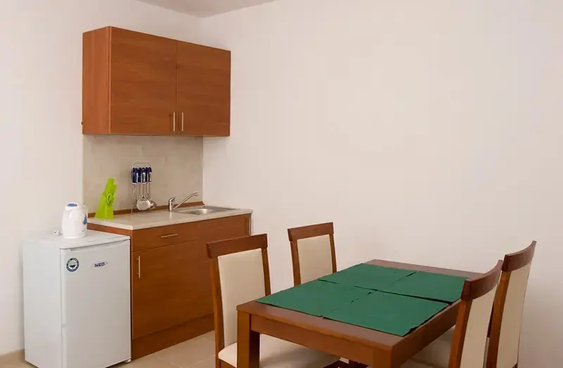 Солнечный берег: Ashton Hall Apartment
