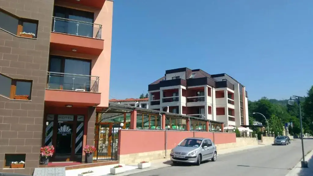 Elegance Spa Hotel — фото 1