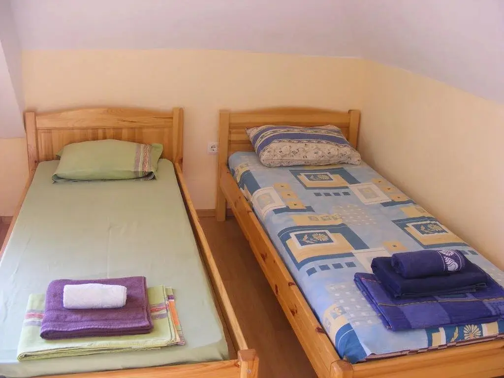 Бургас: Zora Guest House