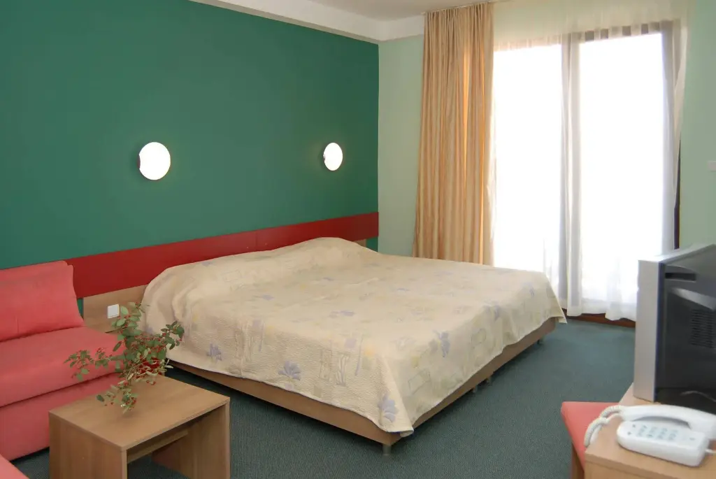 Солнечный берег: Kiparisite Hotel