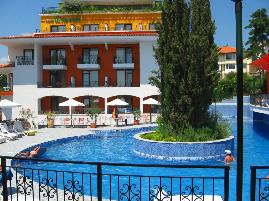 Солнечный берег: Kiparisite Hotel