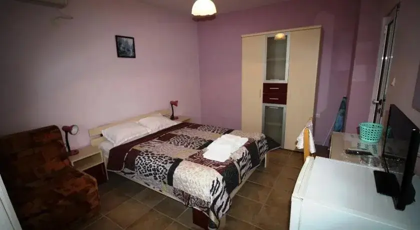 Равда: Zoya Guest House