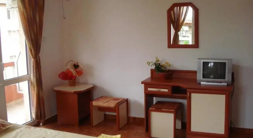 Созополь: Moni Family House