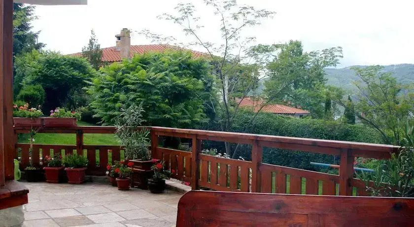 Карджали: Zhivka House