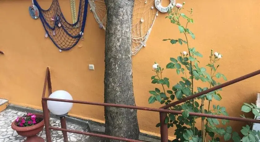 Кранево: Family Hotel Julian
