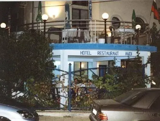 Черноморец: Andi Hotel