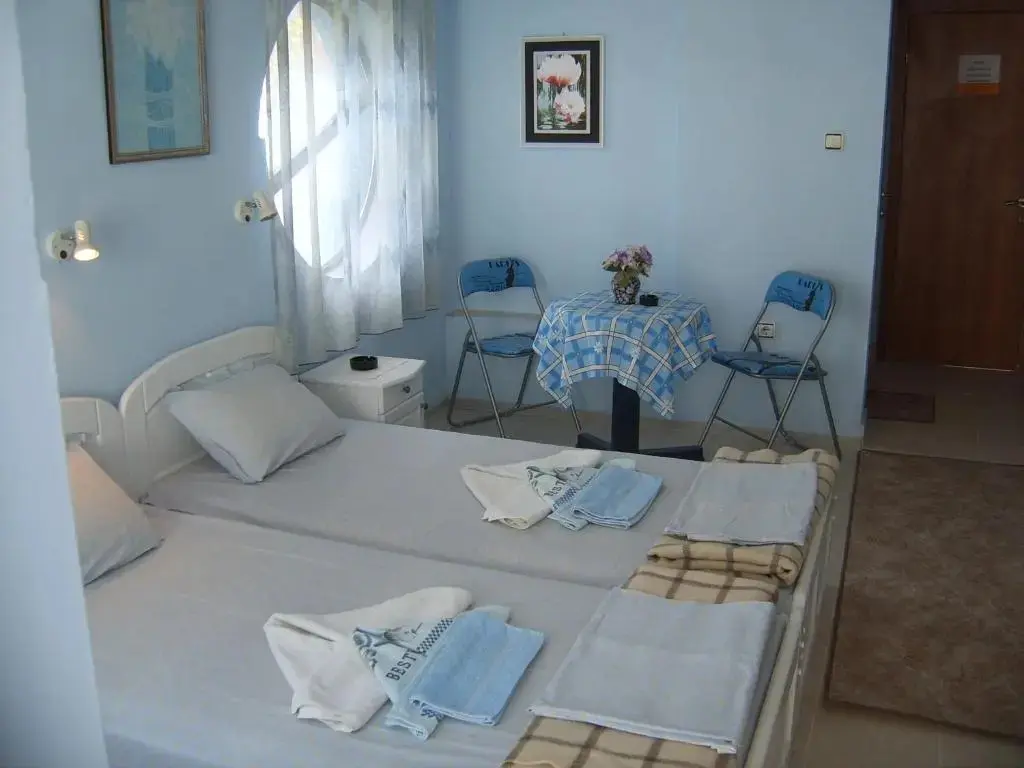 Черноморец: Andi Hotel