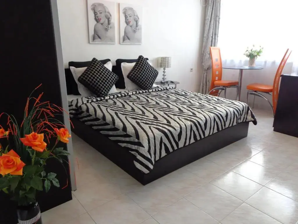 Бургас: Zoya Apartment