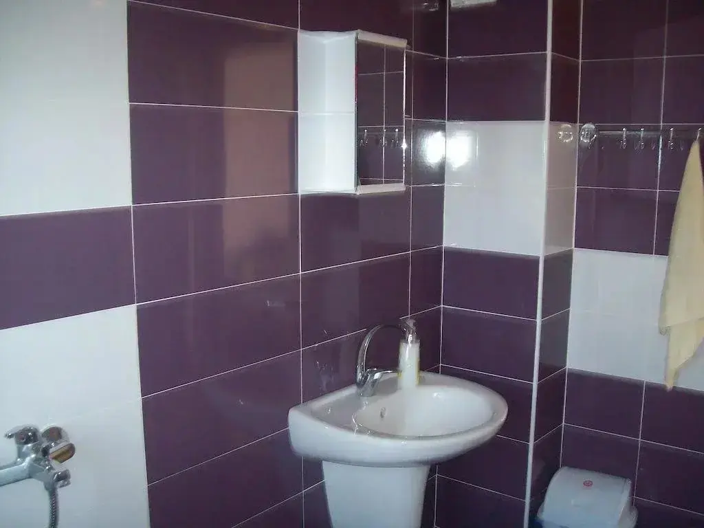 Царево: Guest House Rezvaya