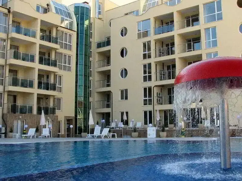 Солнечный берег: Rado`s Apartment in Sea Diamond Aparthotel