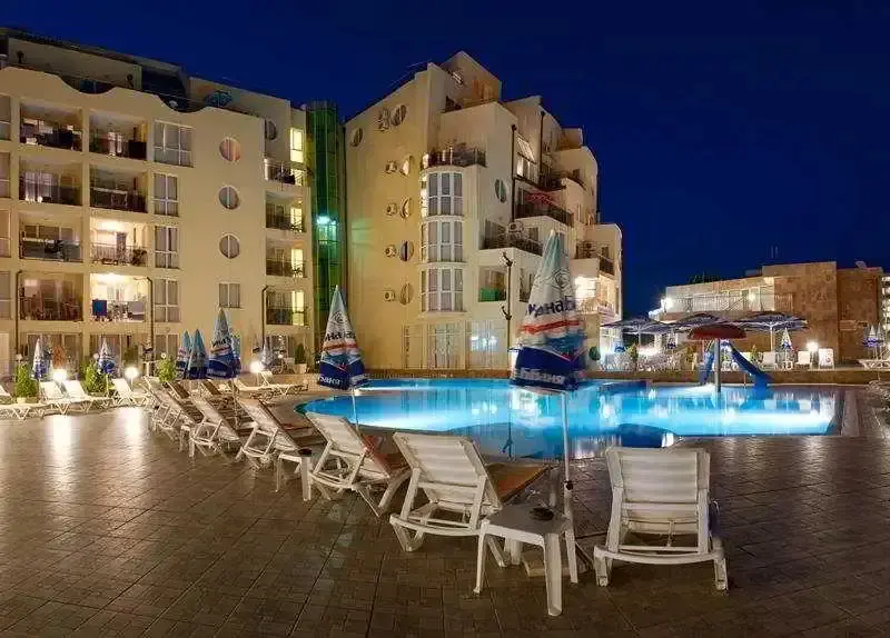 Солнечный берег: Rado`s Apartment in Sea Diamond Aparthotel