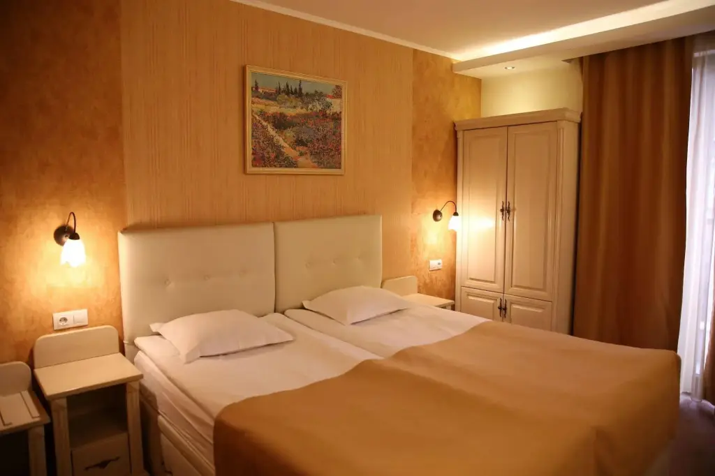 София: Hotel Adria