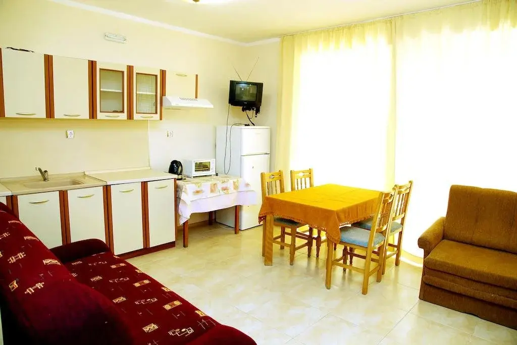 Равда: Boston Guest House and Apartment
