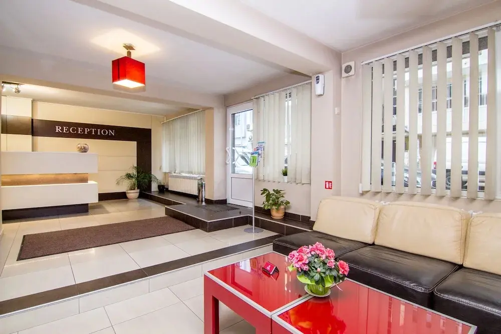 София: Family Hotel Madrid