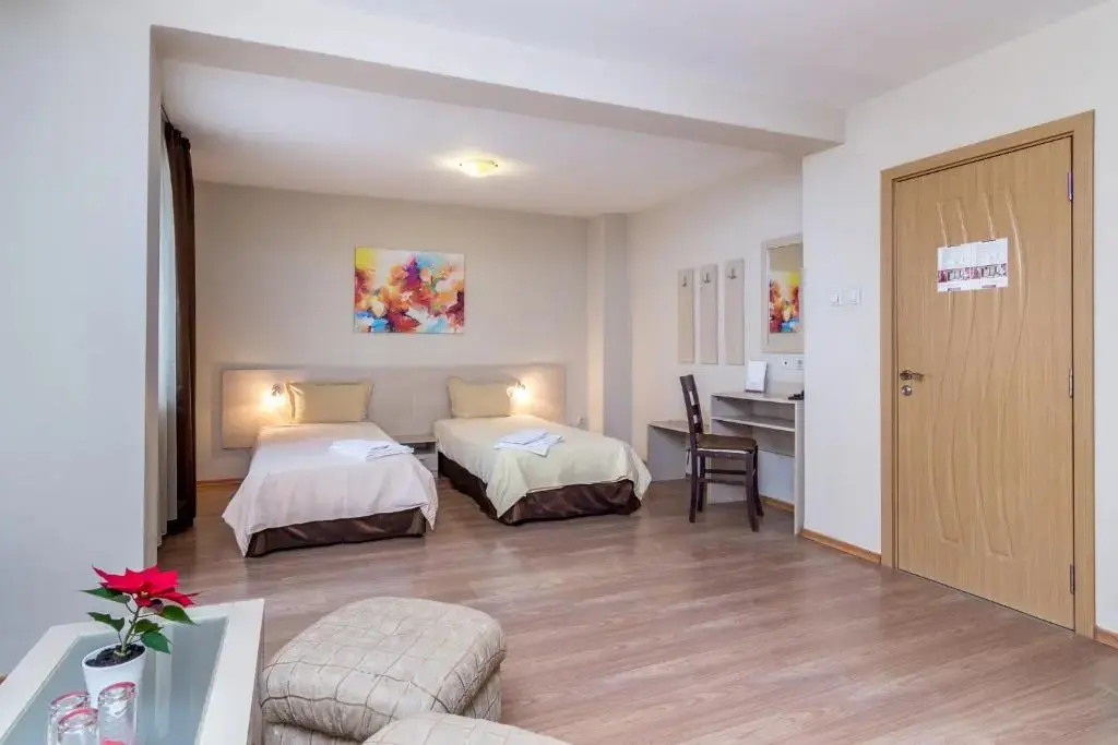 София: Family Hotel Madrid