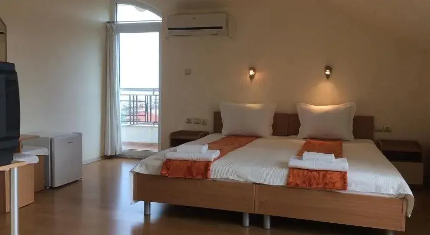 Варна: Guest House Kiwi