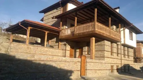 Гайтаниново: House Slavyanka