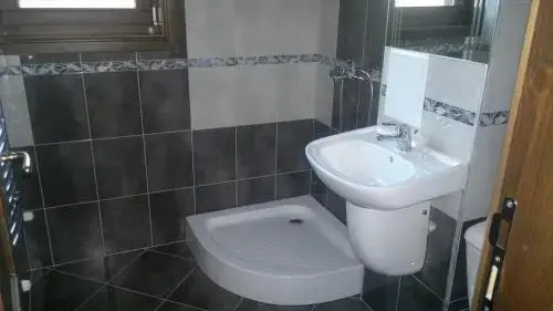 Гайтаниново: House Slavyanka