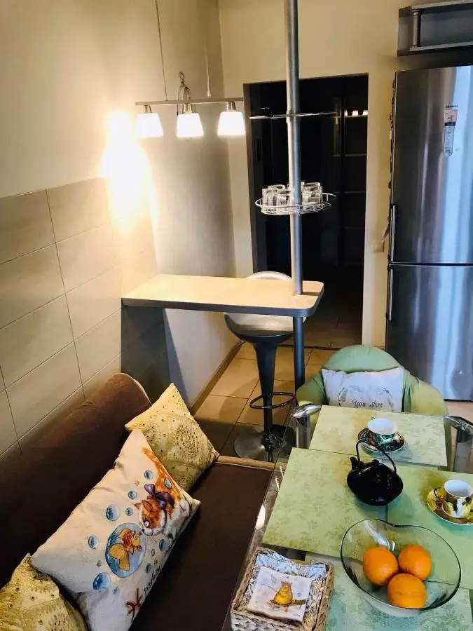 Калининград: Апартаменты в центре, Курганская,3