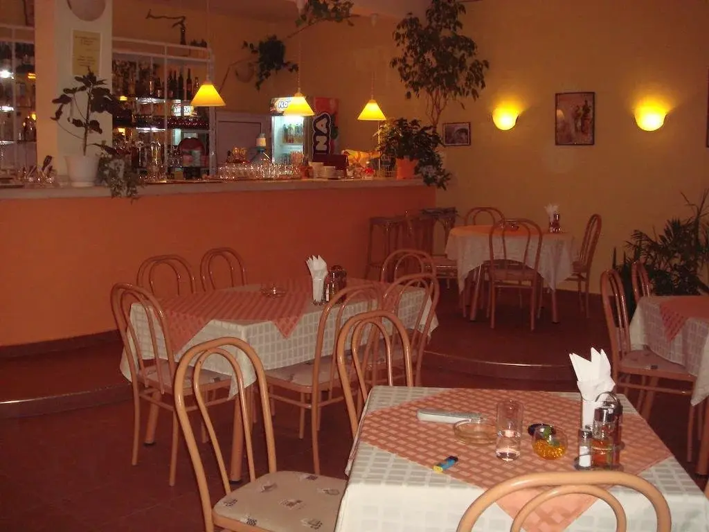 Кранево: Family Hotel Central