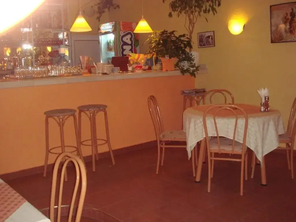 Кранево: Family Hotel Central