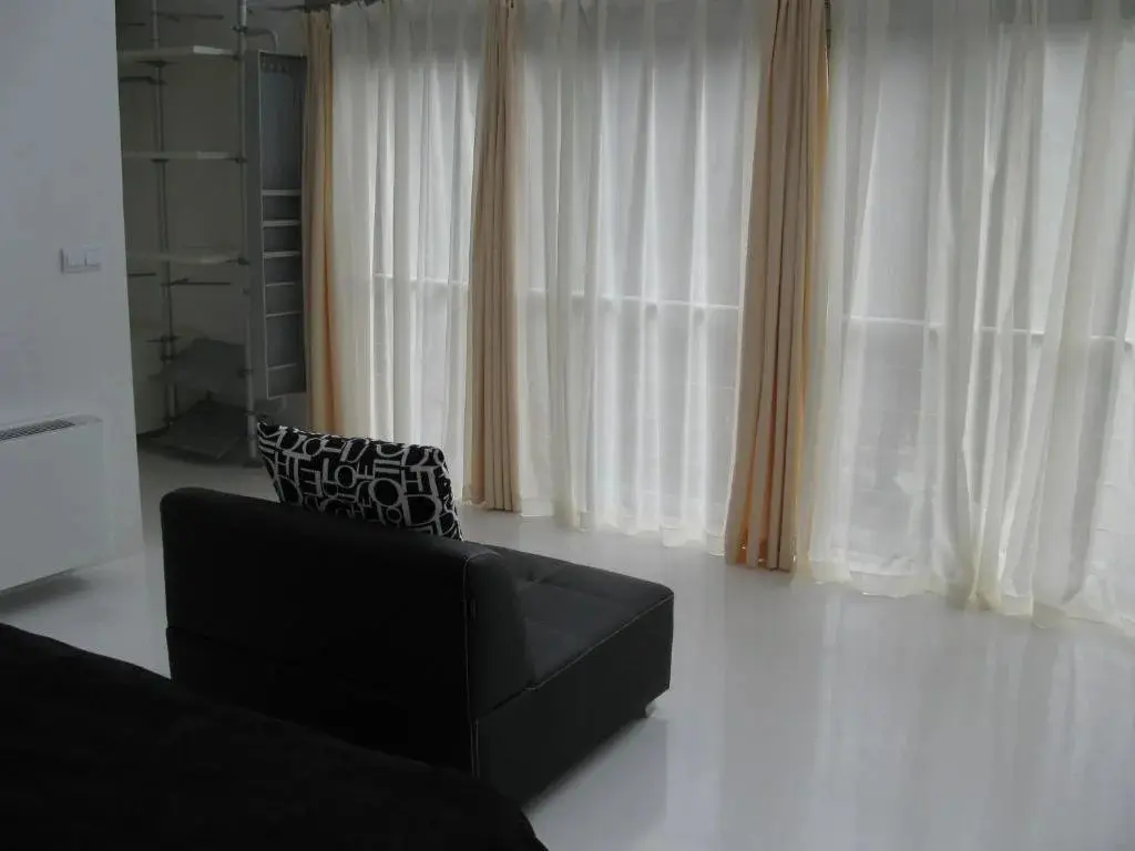 Батак: Family Hotel The Body