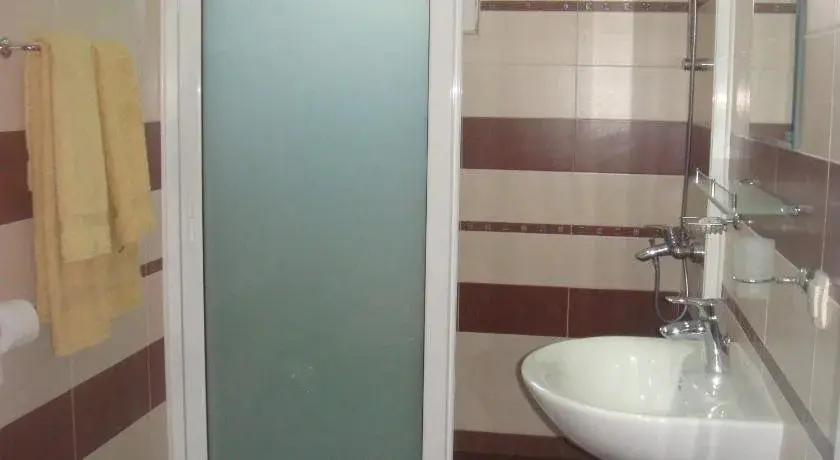 Равда: Ivatea Family Hotel
