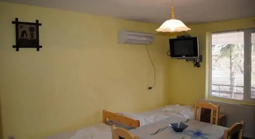 Троян: Pri Popa House