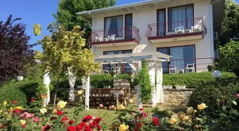 Holiday Villa Varna — фото 1