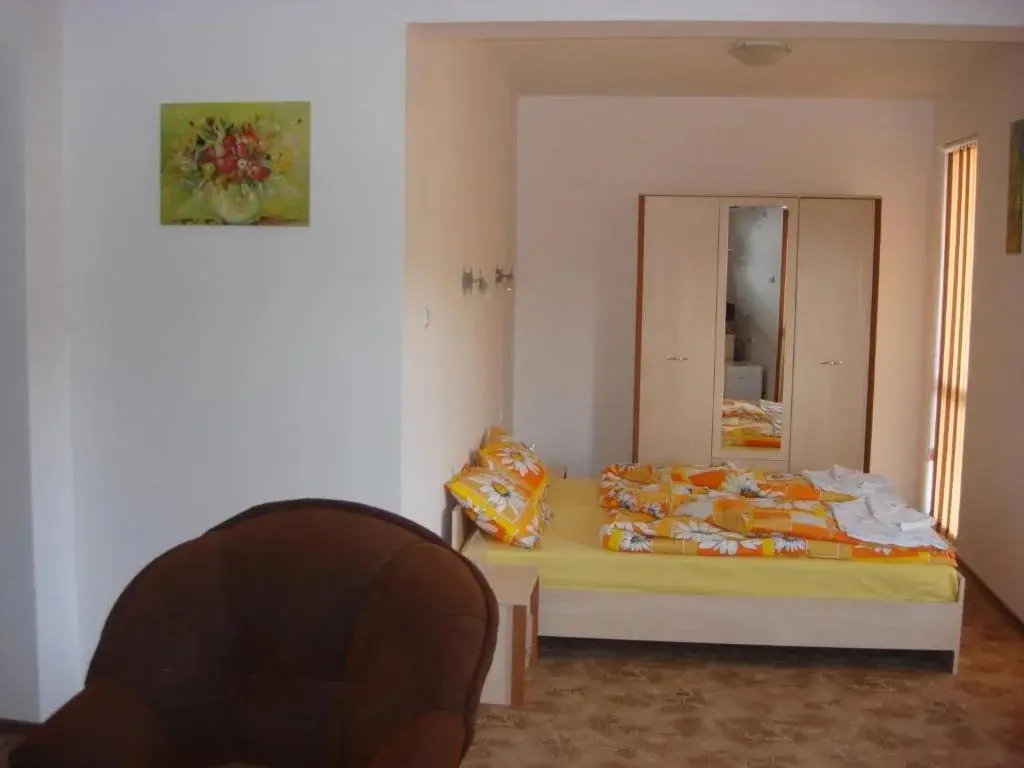 Горна-Оряховица: Eleni Palace