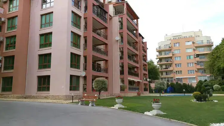 Sunrise Apartments — фото 1