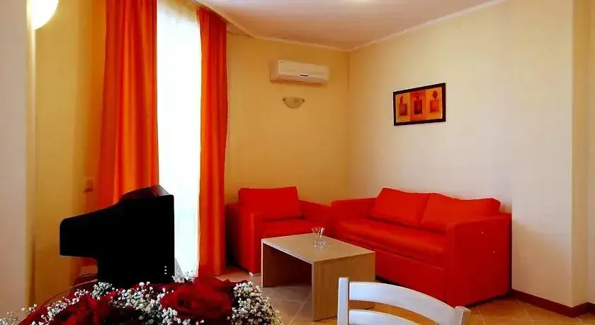 Солнечный берег: Apart Hotel Royal Sun