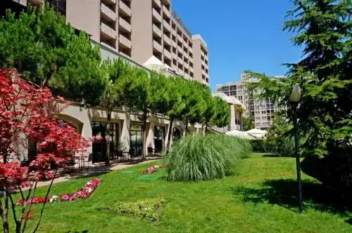 Солнечный берег: GT Royal Beach Apartments