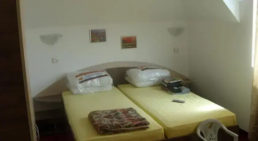 Черноморец: Stedy Guest House