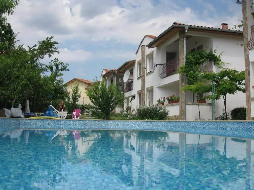 Кранево: Zhuravi Kranevo Villas
