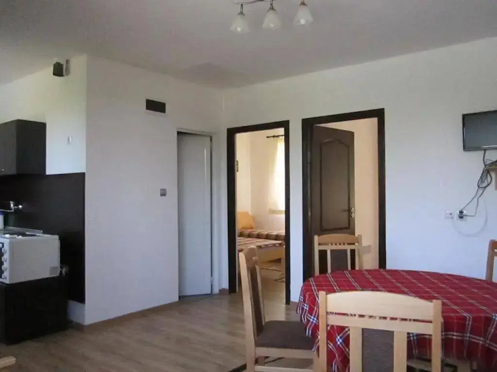 Боженци: Energy Guest House