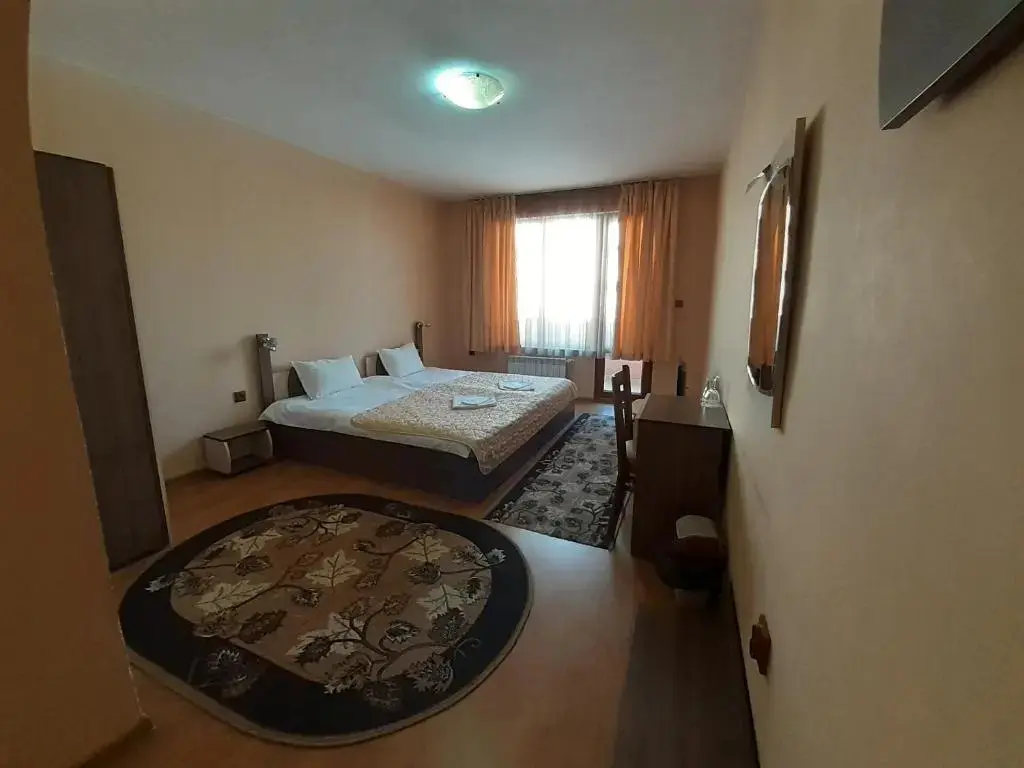 Берковица: Family Hotel Gelov